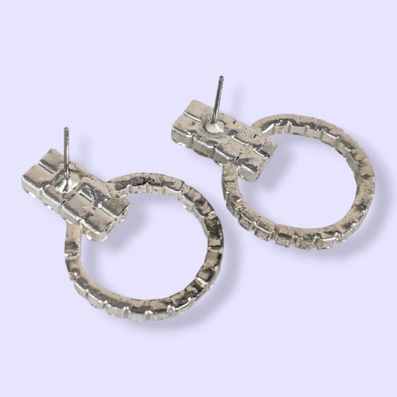 (2/$20) Vintage Rhinestone Cut Out Earrings - Picture 4 of 5